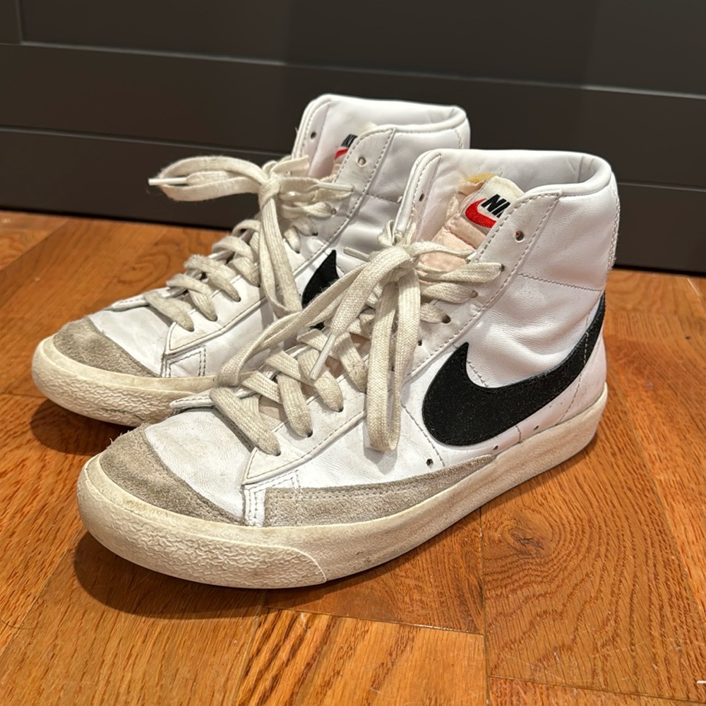 Women’s High-top Nike Blazers